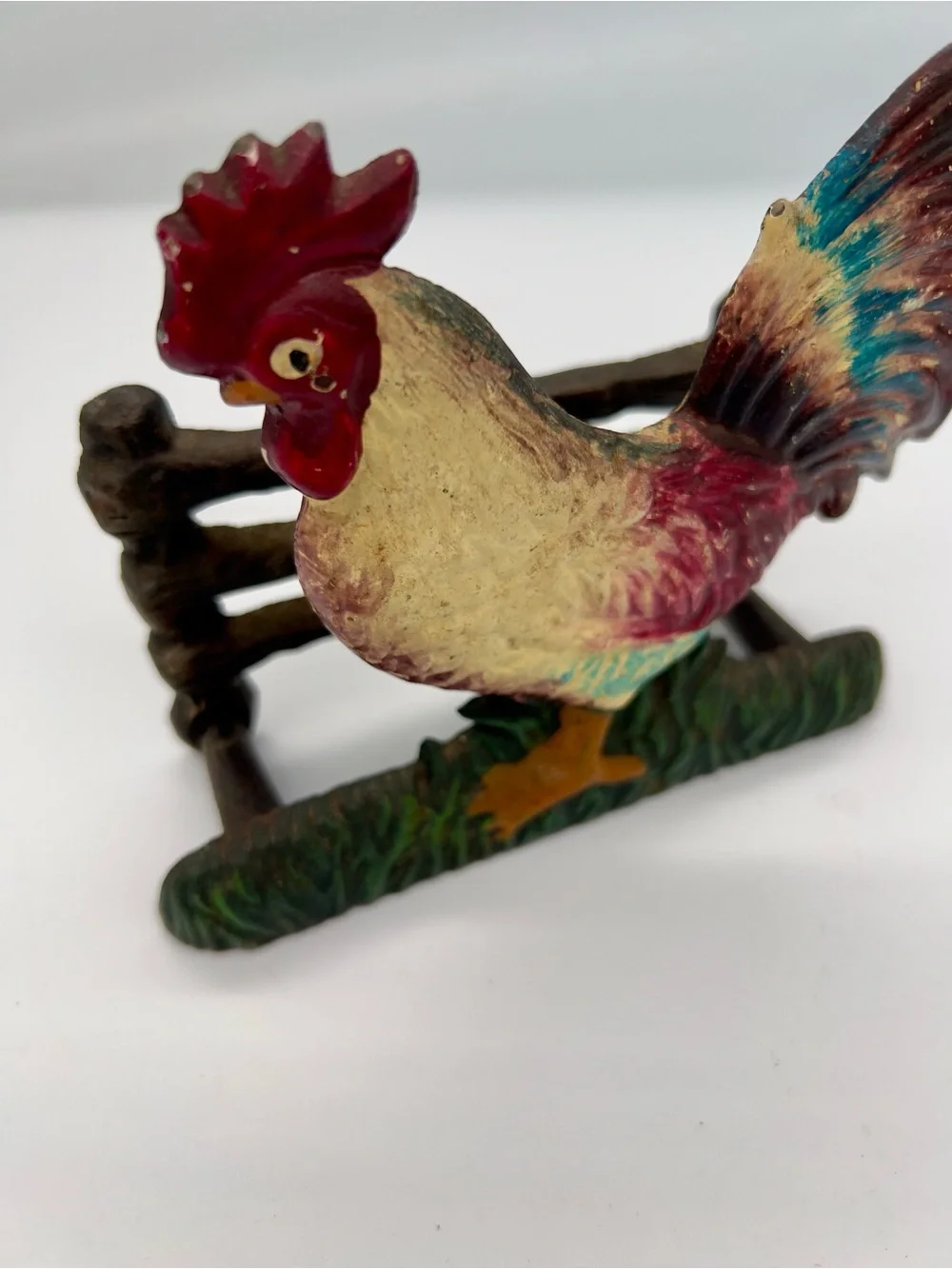 Vintage cast iron Rooster Figurine - Farmhouse Accent